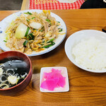 Koueiken - 焼肉定食（750円）
