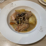 Bistro Ravigote - 鶏もも肉とキノコのマスタード煮