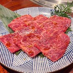 黒毛和牛焼肉うしくろ - 