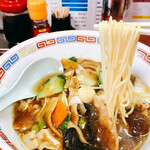 中華料理 アスター - 麺リフト
