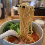 鶏白湯麺 蔭山 - 浅草開化楼の麺