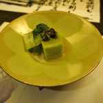 旬菜 おぐら家 - その後は片栗餡を掛けたえんどう豆の豆腐を頂き
