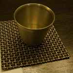 旬菜 おぐら家 - おちょこはひんやりとした金属製のものが用いられています。