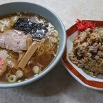 おがわ - ワンタン麺600円 ＋ チャーハン700円
