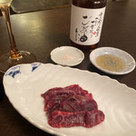 山田製油 - 鯨の頬肉❣️メイン前のお家立ち飲み屋さん