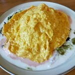 kitchen＆cafe hironchi - 明太柚子胡椒クリーム　オムレツご飯　　開くと卵がトロットロ！！