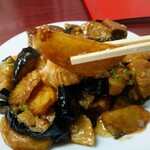 新シン - 素揚げしたジャガイモ