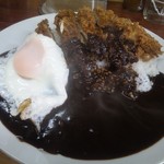 馬場南海 - カツカレーに目玉焼きはレギラーで付きます