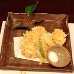 二ッ屋 さかい - 真鱈白子天ぷらと生かきの天ぷら。