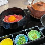 厳選黒毛和牛焼肉 雅火 - 飛騨牛A4使用の塩ユッケ