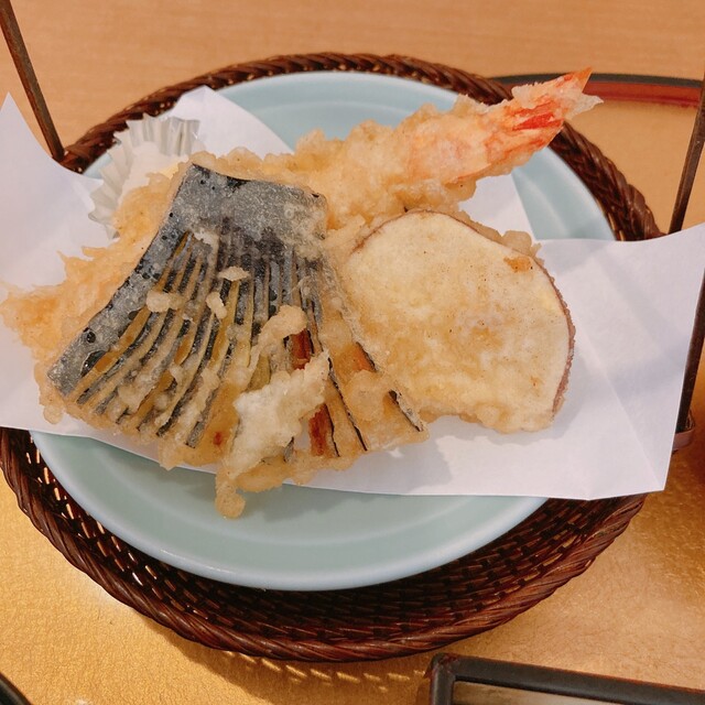 Tatsumi Sushi photo 2