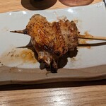 地葉はなれ - 手羽先