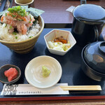 北の味紀行と地酒 北海道 - 北の漁師の海鮮丼