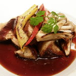 燔 - フォアグラの鉄板焼き（赤ワインソース）