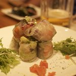 笑う門 飛天 - エビとアボカドの生春巻き