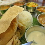 アーンドラ・キッチン - ホリデーランチ・ミールス　1650円