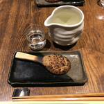 蕎麦小路 さわらび - 焼き味噌、静岡 開運 純米ひやおろし中徳利