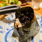 土鍋カリーぼんた - 昆布おにぎり。たくさんあって迷っちゃいました。