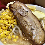 らーめんまるはち - 男気味噌コーンバター＋デカバター