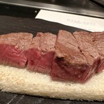 近江亭 - ロースとヒレの食べ比べ