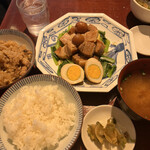 Chuuka Fuuka Teiryourifu-Min - 豚肉の梅煮定食
