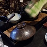 Kyouto Ichinoden Honten - ご飯は土鍋で抱き上げたもの。