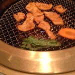 焼肉レストランハッピー - 