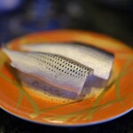 廻鮮寿司 すし松 - 料理写真:こはだ