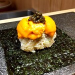 鮨結う翼 - ばふん海胆＆噴火湾毛蟹