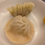 桂花 - ３種の蒸し物のうちの二つ。