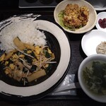 恵比寿餃子 大豊記 - 豚肉と卵のオイスター炒め丼セット