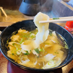 Denshouen - ◎小麦粉と水をこねて作った生地を引き摘んでお湯で茹でるシンプルな麺は優しい味わい。