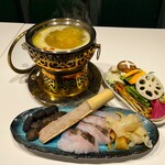 花膠 (深海魚胃袋) 雞湯