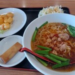 向陽飯店 - 