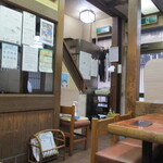 更科丸屋 - 懐かしい味わいの店内