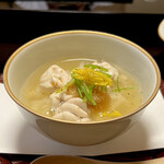 よし町 - ・食事
      白子温寿司
      白子うめー！上に乗ってる柚子も良いねえ