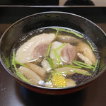 よし町 - ・椀替り 
      常陸牛テール 天然茸
      