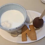 ボンヌ カフェ - ホットスティックチョコレート　ほうじ茶770円