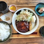 Cafe はなめ - 手作りハンバーグ定食（ご飯大盛り）