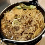 Yayoi Ken - 牛肉、豆腐、白菜、ネギ、しらたき、うどん等