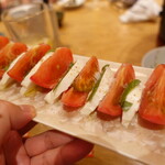 炭火鶏焼 白久 - 色んなトマト　塩とオリーブオイル？