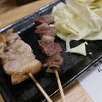 旦過 笑まる - 豚バラ(150円)・砂ズリ(140円)