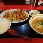 餃子の王将 - 選べる餃子セット (餃子・ライス大・漬物・ジャストサイズ かきたまラーメン)