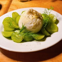 カルネジーオ イースト - 