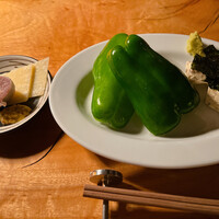 カルネジーオ イースト - 