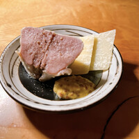 カルネジーオ イースト - 