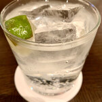 3rd. BAR&GRILL RESTAURANT - ボンベイサファイアのめっちゃ濃い♪ジントニック500円税込(ランチタイム)