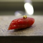 寿司 赤酢 - 赤身の漬け、地辛子