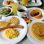 クリスタルパレス レストラン - ディズニーキャラクターブレックファスト：1800円～朝一で並びました♪