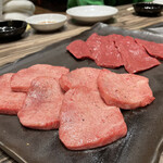 焼肉 ジャンボ - 